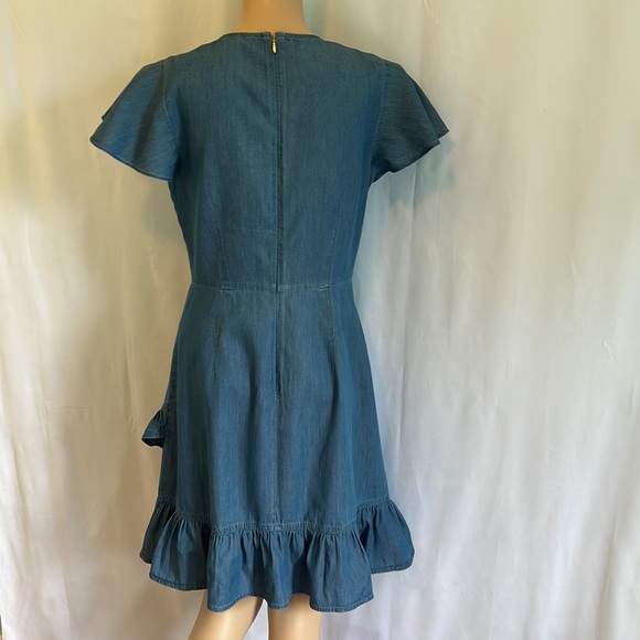 🩵 Draper James Blue Chambray Dress - Picture 4 of 8